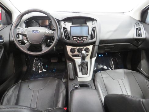 Used 2014 Ford Focus SE w/ Equipment Group 201A image 14