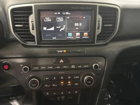 Used 2017 Kia Sportage EX w/ EX Technology Package FWD image 15