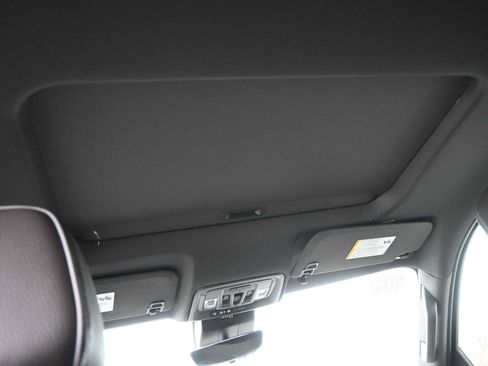 New 2026 GMC Sierra 3500 Denali w/ Denali Reserve Package image 21