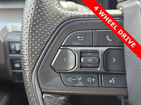 Used 2024 Toyota Tacoma SR5 AWD/4WD image 21