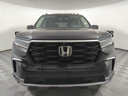 Certified 2024 Honda Pilot Elite image 3