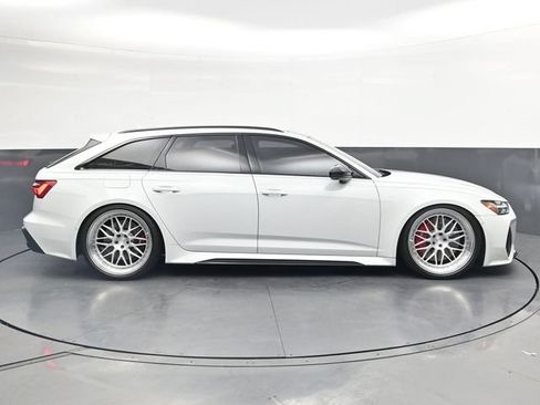 Used 2022 Audi RS 6 w/ Carbon Optic Package AWD/4WD image 3