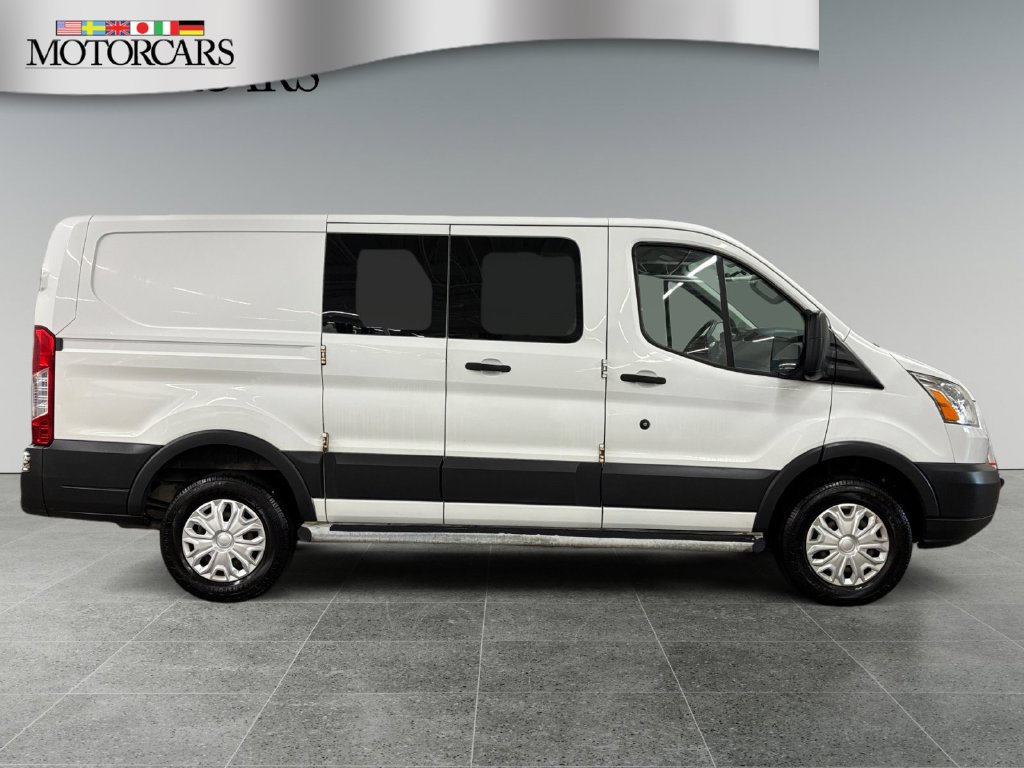 Used 2015 Ford Transit 250 130 Low Roof w/ Exterior Upgrade Package RWD image 2