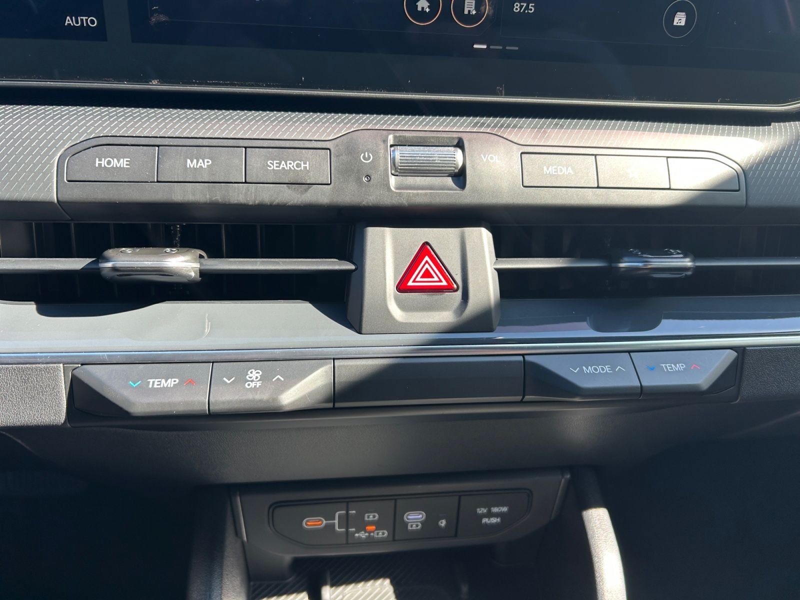New 2026 Kia K4 GT-Line FWD image 21