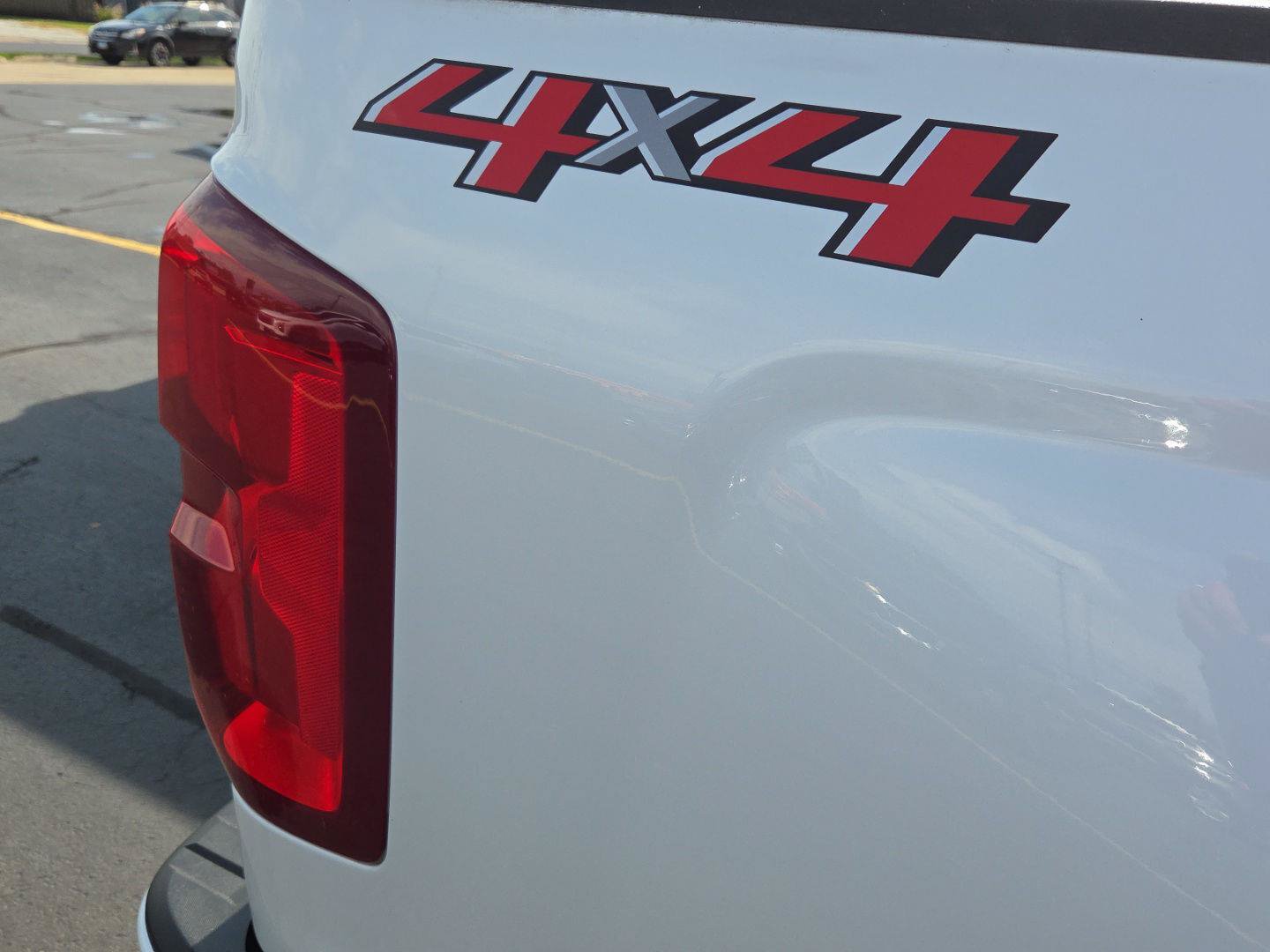 Used 2018 Chevrolet Silverado 1500 High Country AWD/4WD image 5