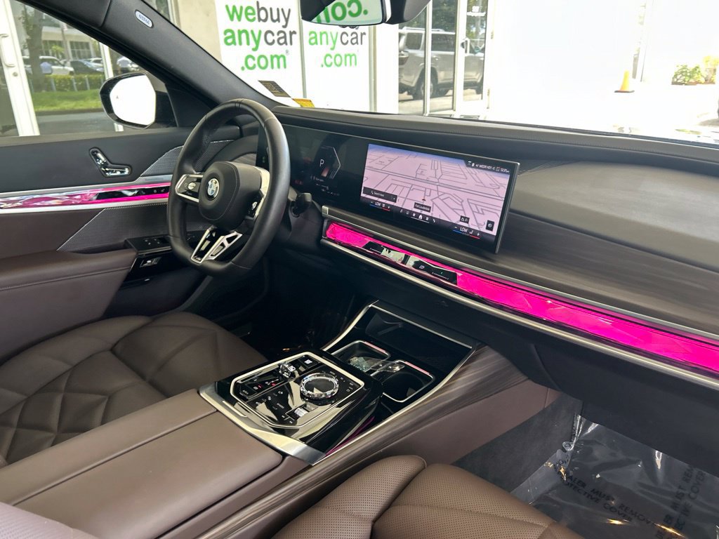 Used 2026 BMW 740i xDrive AWD/4WD image 25