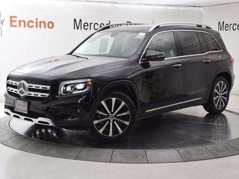 Used 2022 Mercedes-Benz GLB 250 image 2