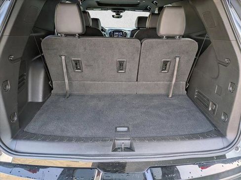 Used 2023 Chevrolet Traverse Premier w/ Redline Edition AWD/4WD image 6