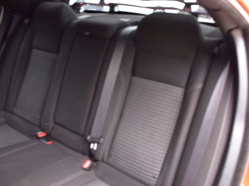 Used 2020 Dodge Charger SXT w/ Driver Convenience Group image 21