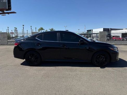 Used 2025 Nissan Sentra SR w/ Midnight Edition FWD image 7