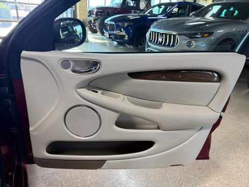 Used 2005 Jaguar X-TYPE 3.0 AWD/4WD image 14