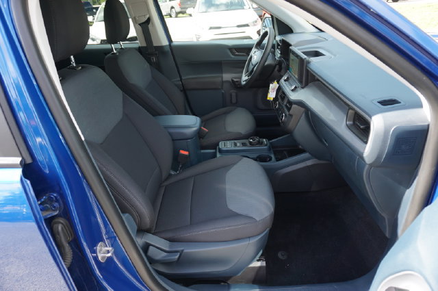 Used 2023 Ford Maverick XL FWD image 3