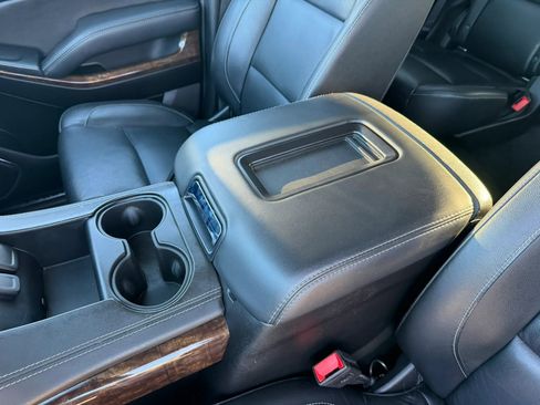 Used 2020 Chevrolet Tahoe LT image 14