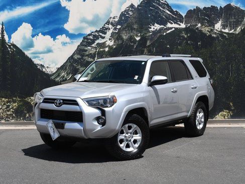 Used 2021 Toyota 4Runner SR5 AWD/4WD image 6