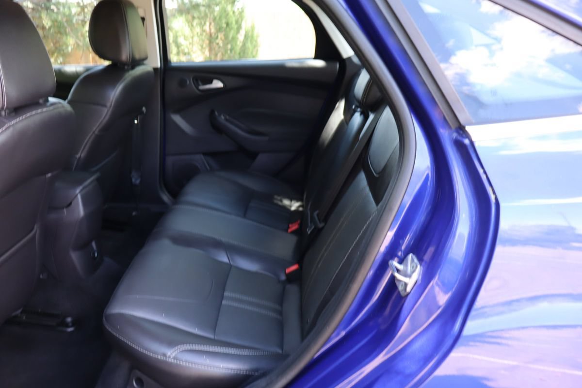 Used 2014 Ford Focus Titanium FWD image 20