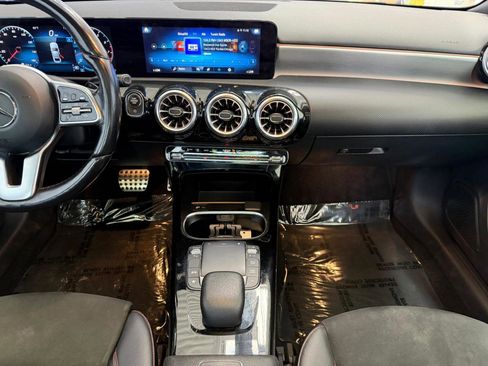 Used 2022 Mercedes-Benz A 220 4MATIC image 38