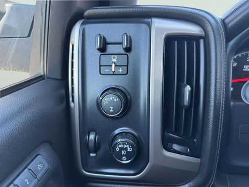 Used 2018 GMC Sierra 1500 Denali AWD/4WD image 19
