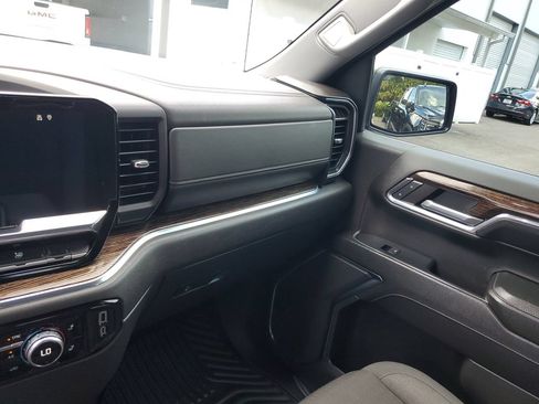 Used 2024 GMC Sierra 1500 Elevation AWD/4WD image 26
