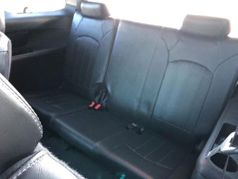 Used 2014 GMC Acadia Denali image 30