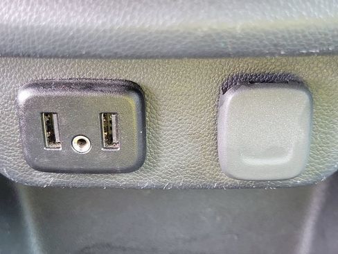 Used 2023 Chevrolet Traverse LT w/ LPO, Floor Liner Package AWD/4WD image 32