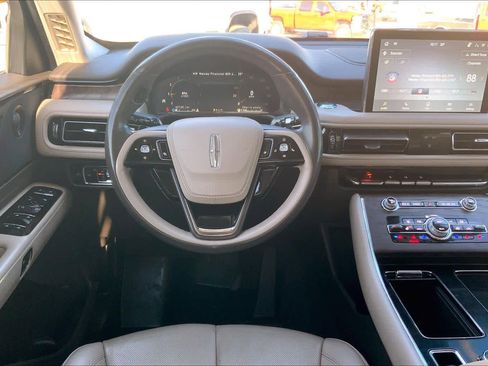 Used 2023 Lincoln Aviator Reserve w/ Elements Package Plus image 5