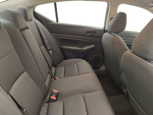 Used 2025 Nissan Altima 2.5 SV FWD image 19