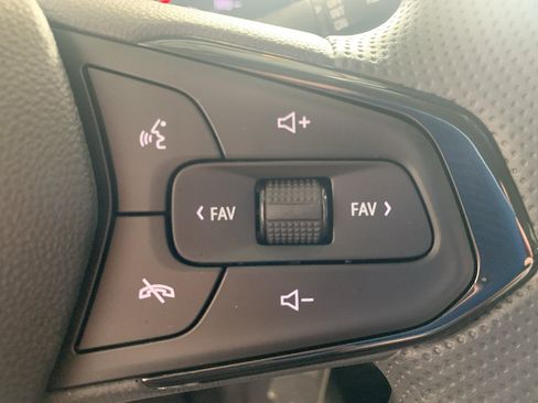 New 2026 Chevrolet Trax LS FWD image 18