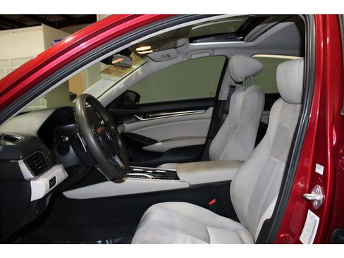 Used 2021 Honda Accord EX image 10
