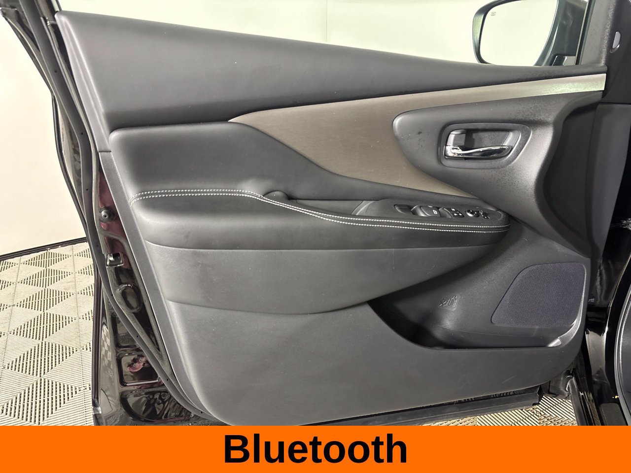 Used 2023 Nissan Murano SV w/ SV Midnight Edition Package AWD/4WD image 10