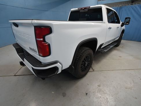 Used 2025 Chevrolet Silverado 2500 High Country image 31