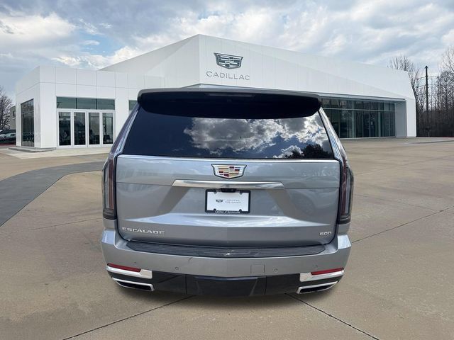 Certified 2026 Cadillac Escalade Luxury AWD/4WD image 4