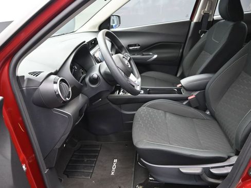 Used 2024 Nissan Kicks SV FWD image 14