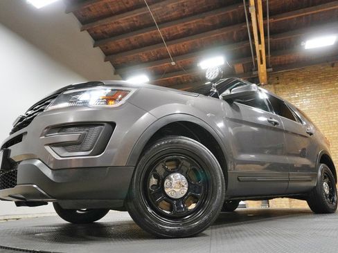 Used 2018 Ford Explorer 4WD Police Interceptor w/ Cargo Wiring Upfit Package image 3