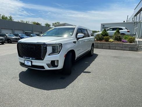 Certified 2023 GMC Yukon XL Denali Ultimate AWD/4WD image 3