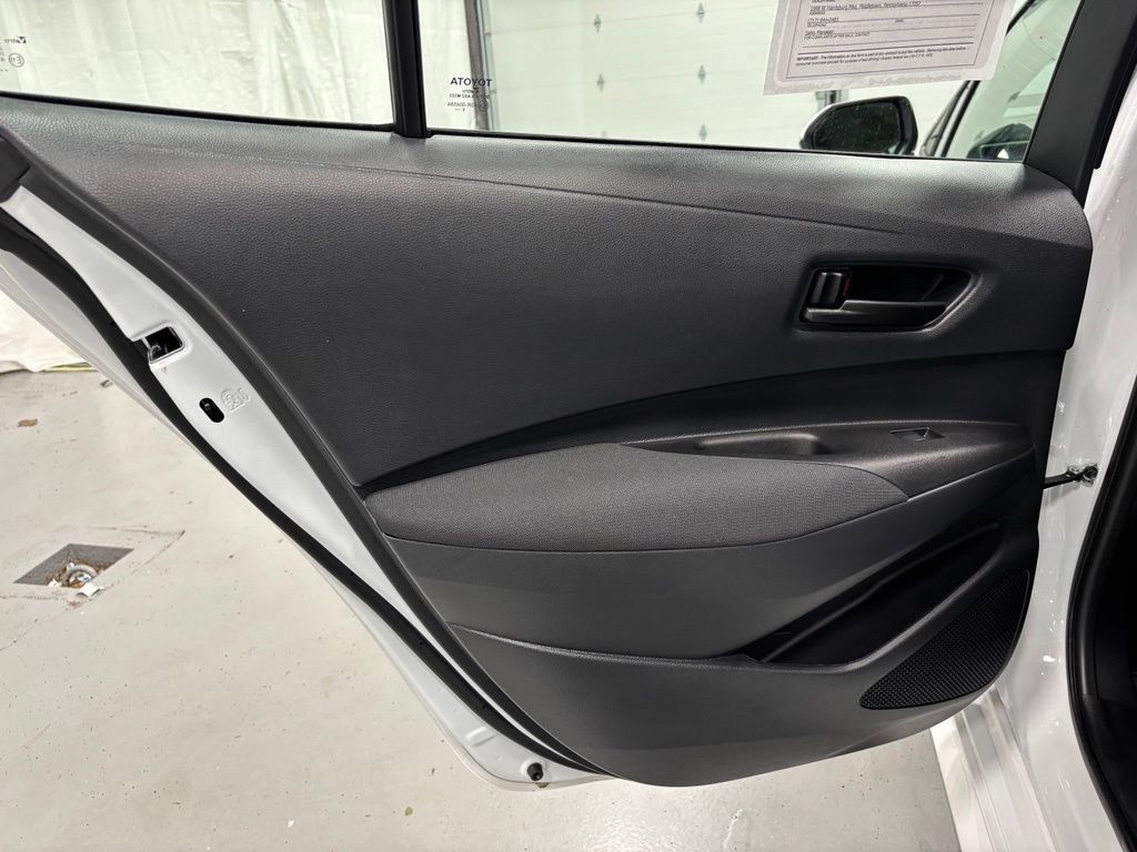 Used 2026 Toyota Corolla LE FWD image 40