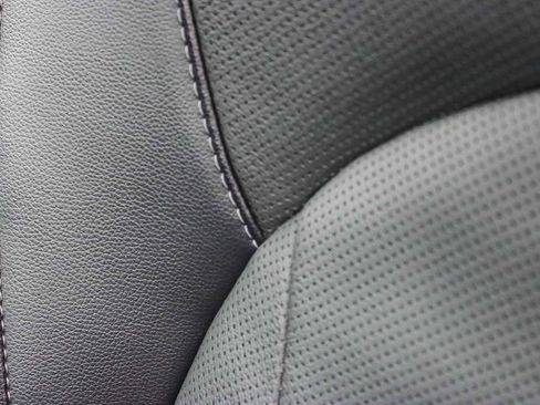 Used 2022 Toyota Highlander Limited image 26