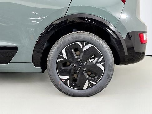 New 2026 Kia Niro Wind FWD image 10