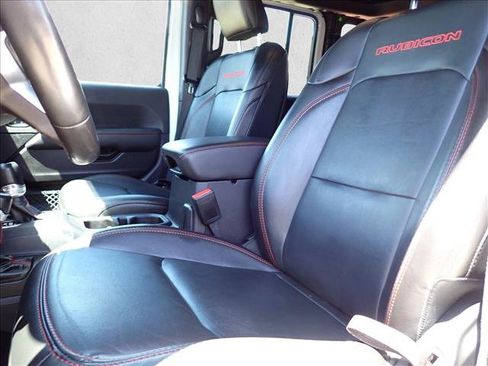Used 2021 Jeep Wrangler Unlimited Rubicon w/ Cold Weather Group AWD/4WD image 11