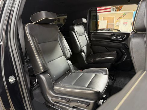 Used 2021 GMC Yukon XL SLT RWD image 18