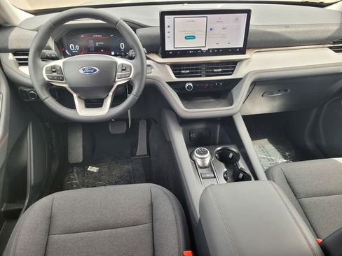 New 2026 Ford Explorer Active image 7