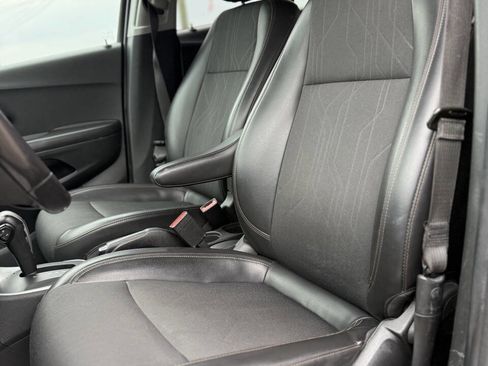 Used 2022 Chevrolet Trax LT w/ Driver Confidence Package image 10