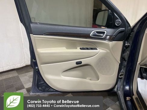 Used 2018 Jeep Grand Cherokee Limited image 26