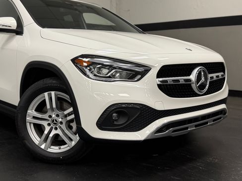Used 2023 Mercedes-Benz GLA 250 4MATIC image 3