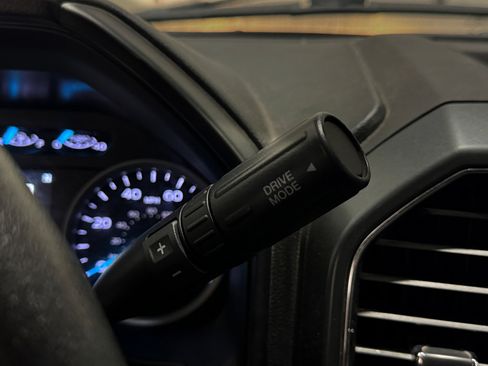 Used 2021 Ford F350 XLT image 8