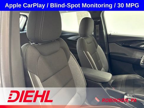 Used 2022 Chevrolet TrailBlazer LS AWD/4WD image 13
