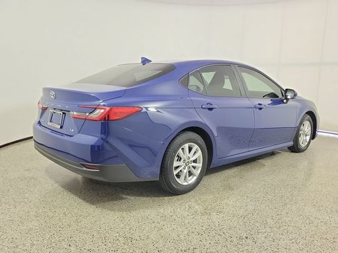 Used 2026 Toyota Camry LE FWD image 5