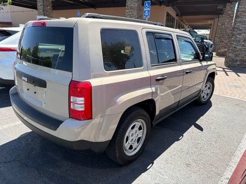 Used 2017 Jeep Patriot Sport FWD image 5