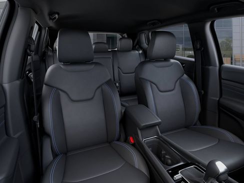 New 2026 Jeep Compass Limited AWD/4WD image 16