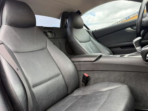 Used 2011 BMW Z4 sDrive30i RWD image 16