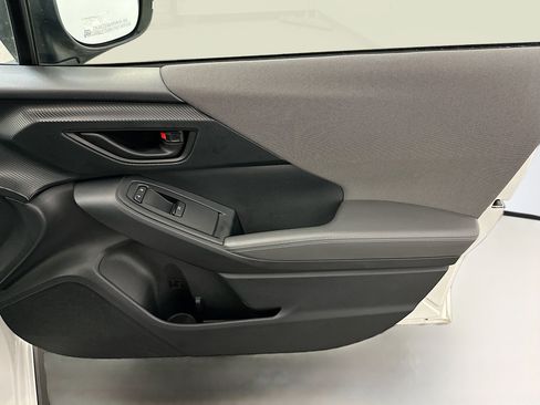 Used 2024 Subaru Crosstrek 2.0i Premium image 33